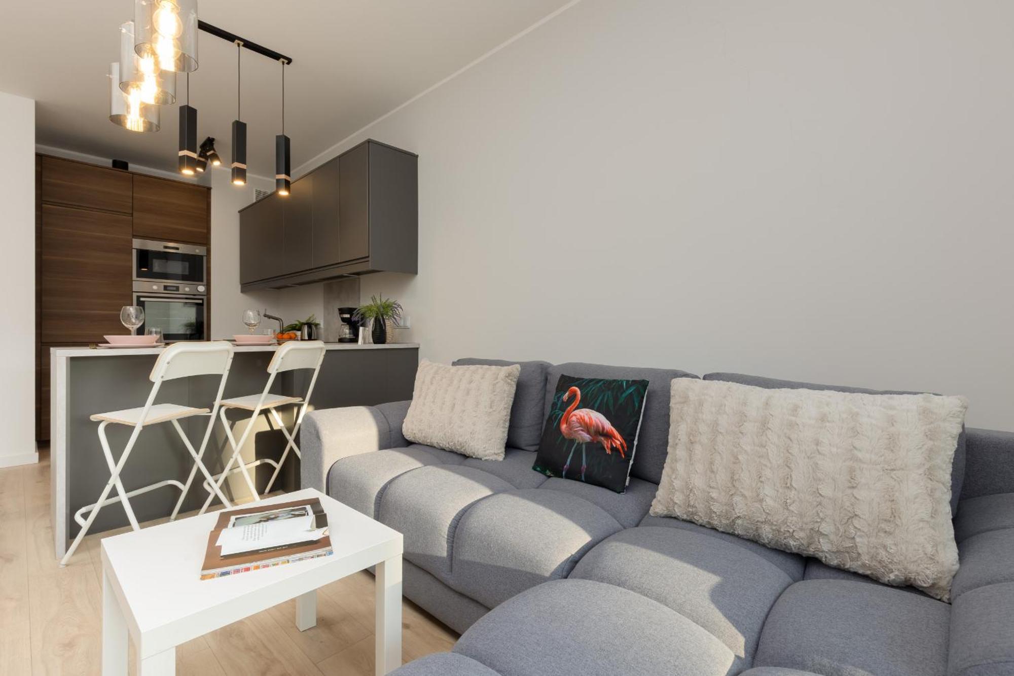 Lägenhet Beautiful Apartament Bobrowiecka With Balcony By Renters Warszawa